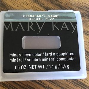 Mary Kay mineral eye color in Cinnabar